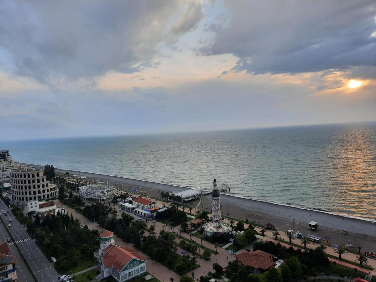 The Best Beach Aparthotel Orbi City Батуми Экстерьер фото